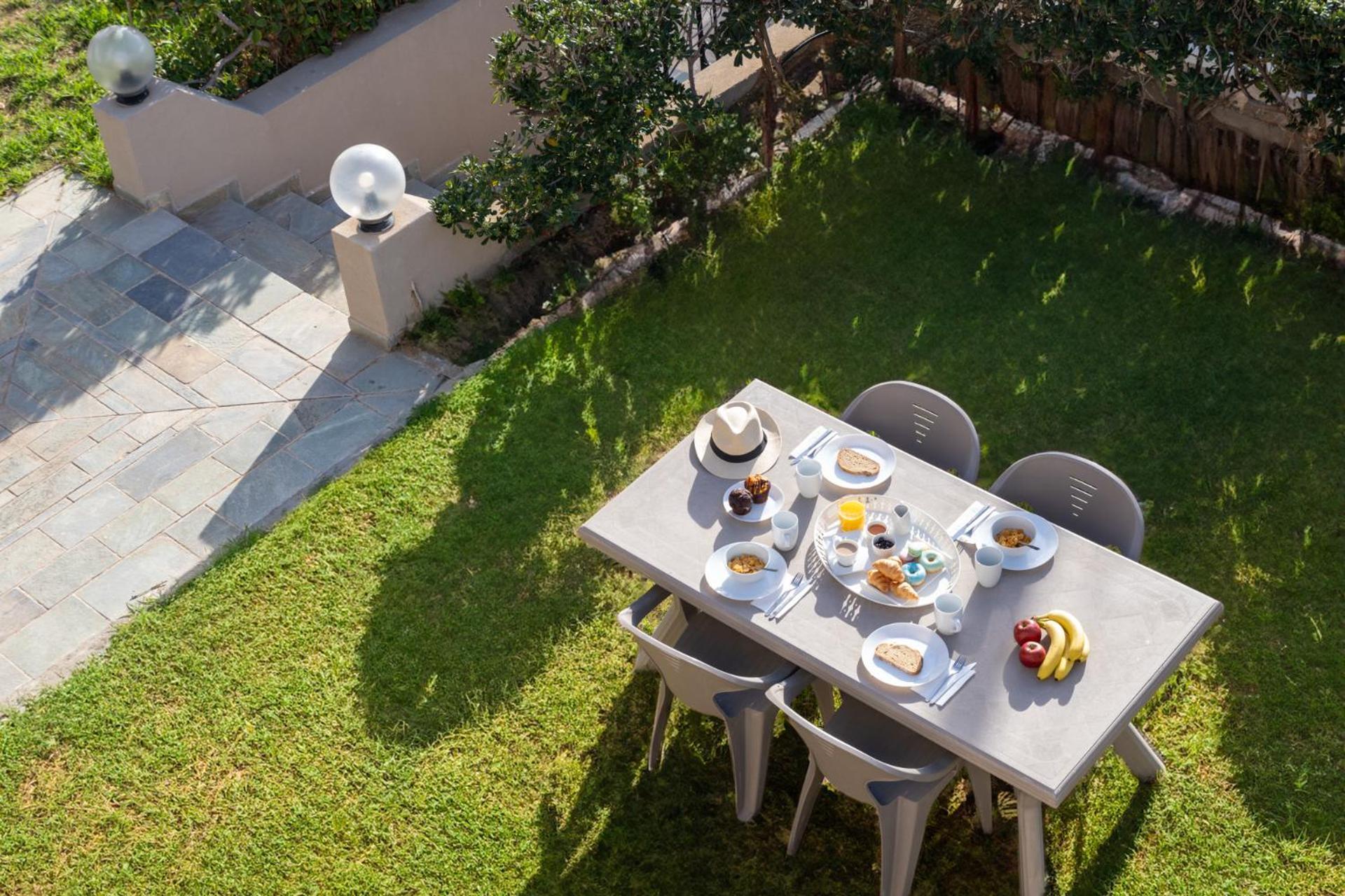 Elio A 1Bdr Apt With Garden 1 Min From The Beach By Hospi Heraklion  Exterior photo